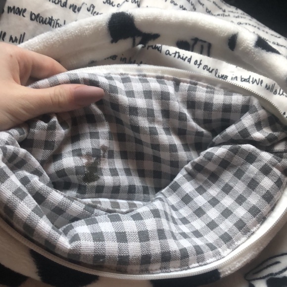 Mini cow print tote .. (SUPER soft) - Picture 7 of 8